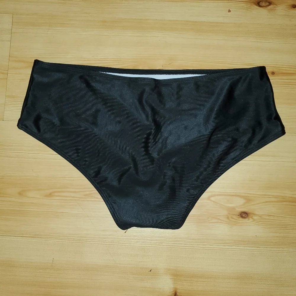 SHEIN Black Bathing Suit Bottoms (2 available) - Picture 5 of 9
